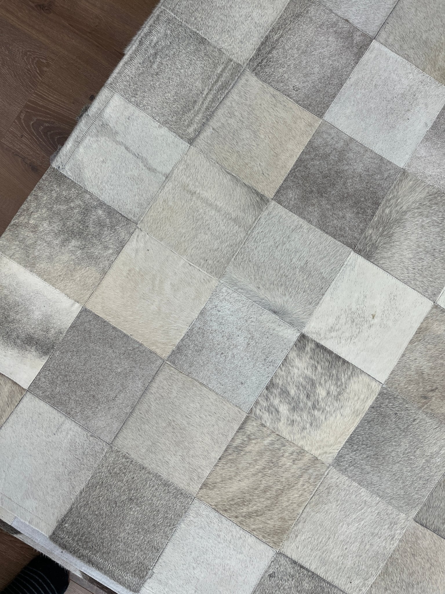 SAUCE | 8 X 10 Ft - area rug - KAYMANTA | Luxury Rug Makers