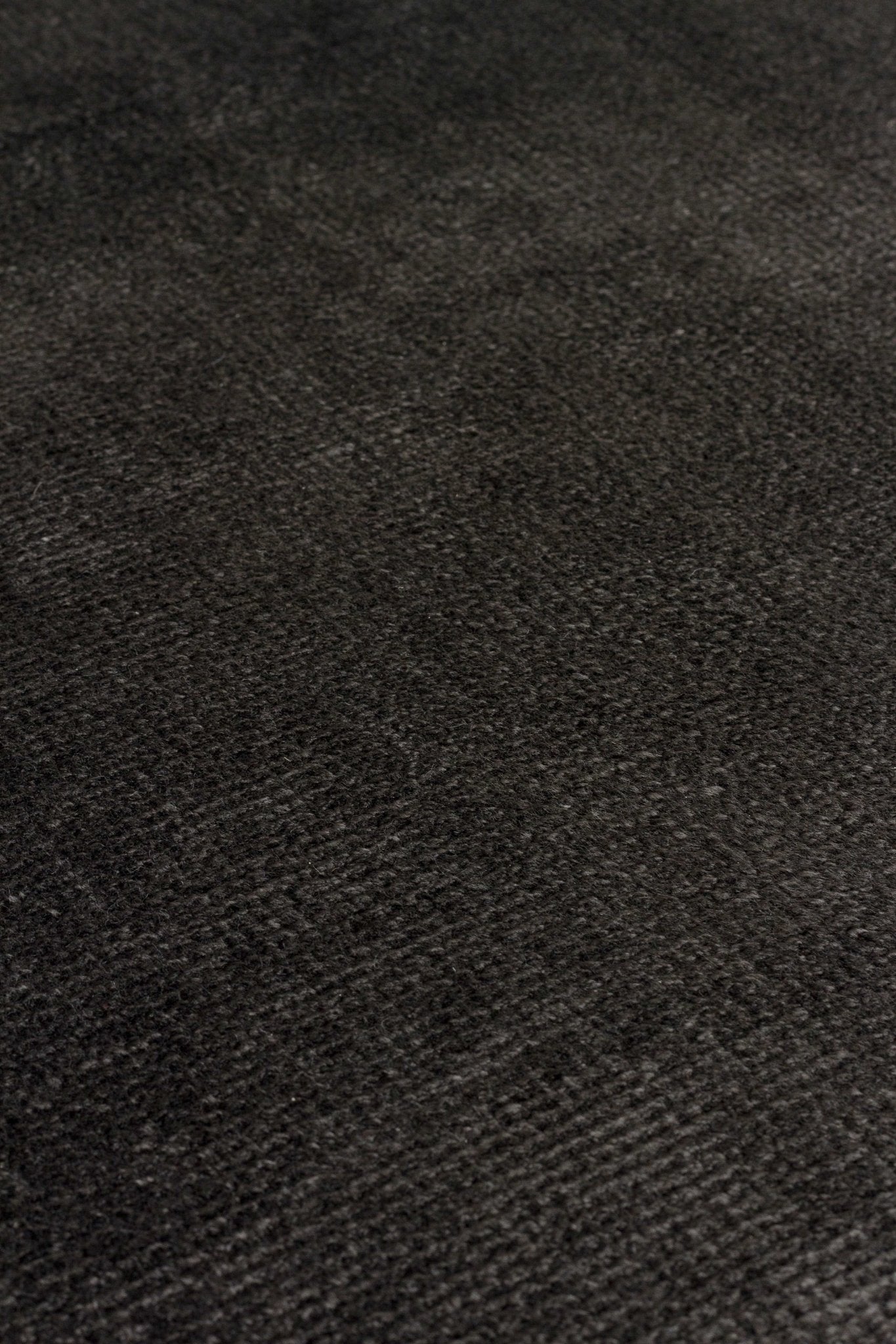 GUST - KAYMANTA | Luxury Rug Makers