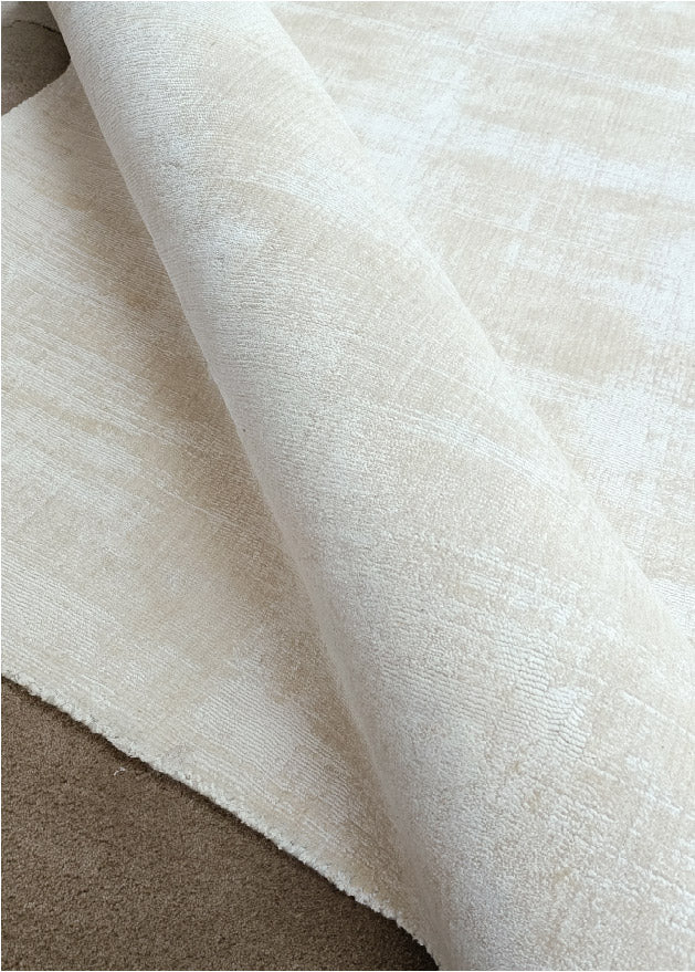 SKY | 8 x 10 Ft - area rug - KAYMANTA | Luxury Rug Makers