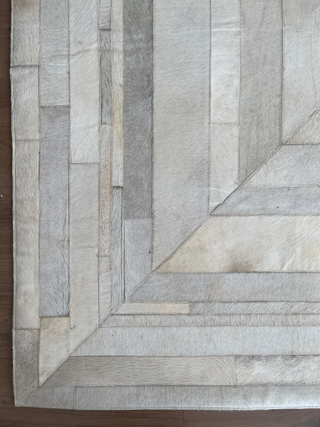 Alcalá | 6 x 8 Ft - area rug - KAYMANTA | Luxury Rug Makers