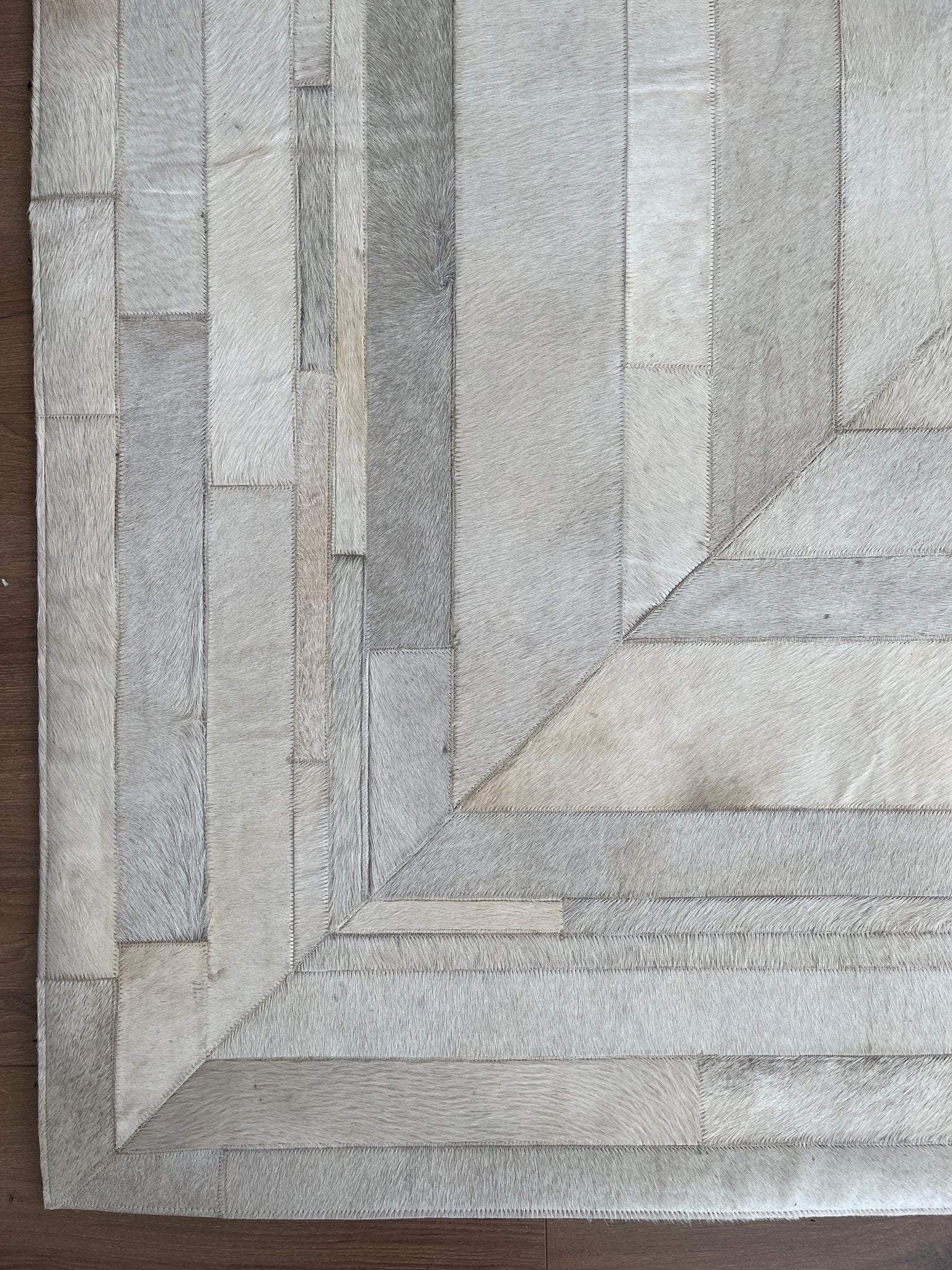 Alcalá | 6 x 8 Ft - area rug - KAYMANTA | Luxury Rug Makers