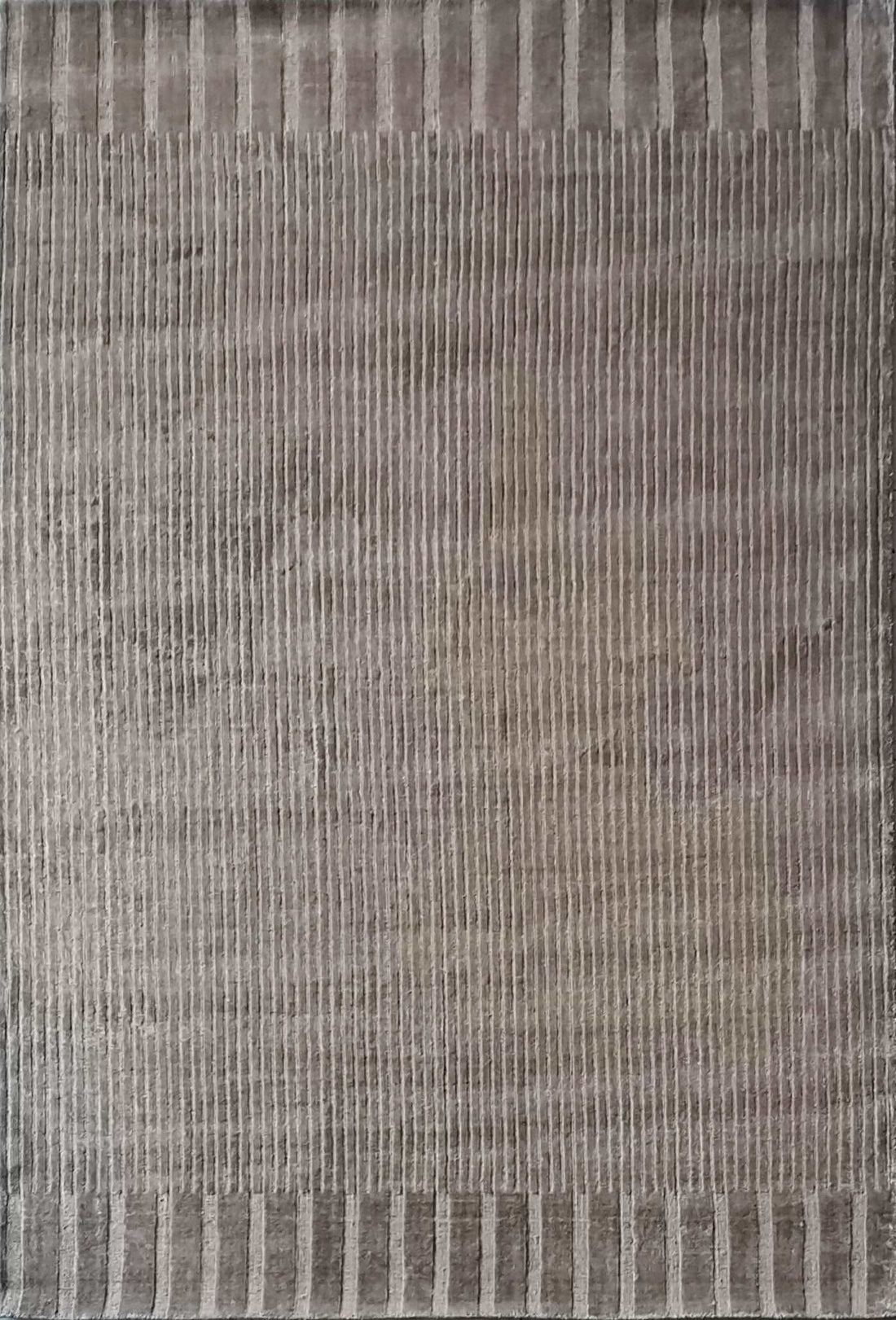 Caroom Rug: handmade in viscose by KAYMANTA | Luxury Rug Makers |