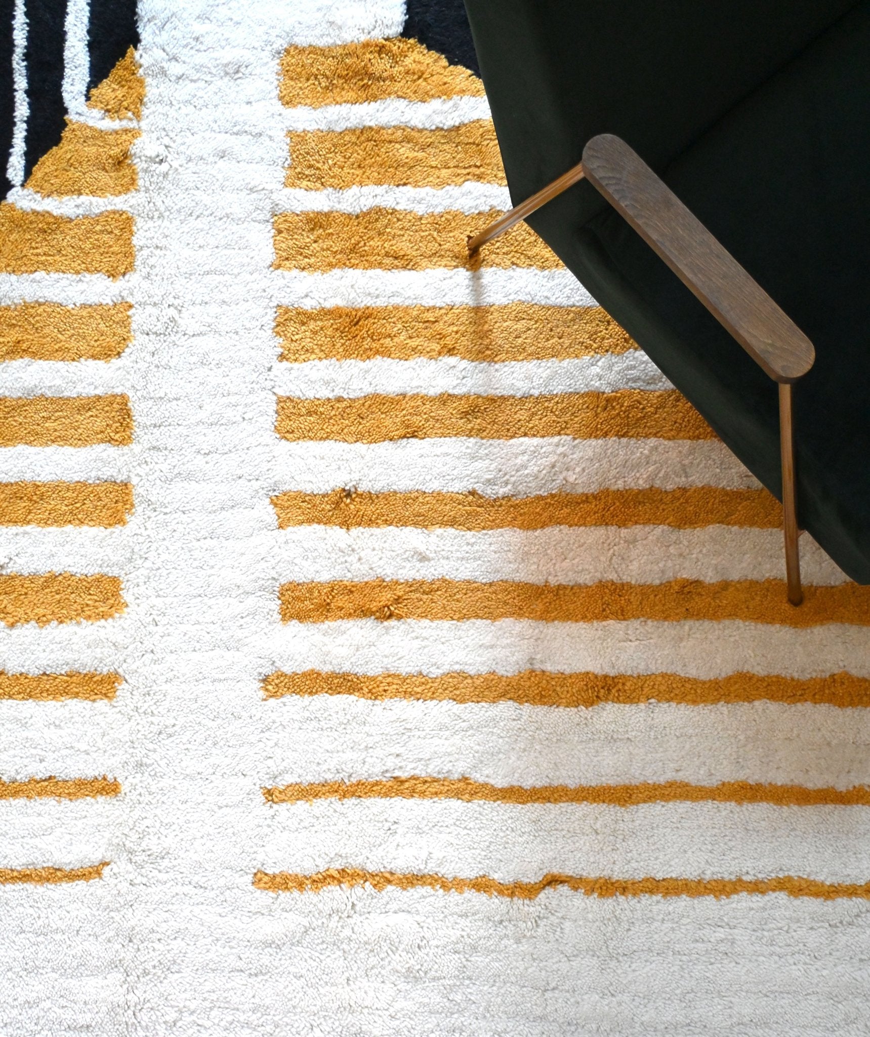Infinity Rug: Inspired by Bauhaus Poster – KAYMANTA | Luxury Rug Makers