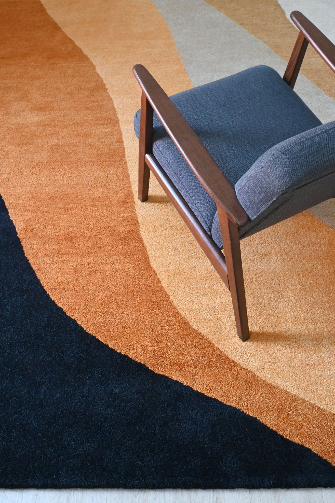 Sunset Rug – Handmade Hard Twist Wool | Orange & Black Tones – KAYMANTA ...