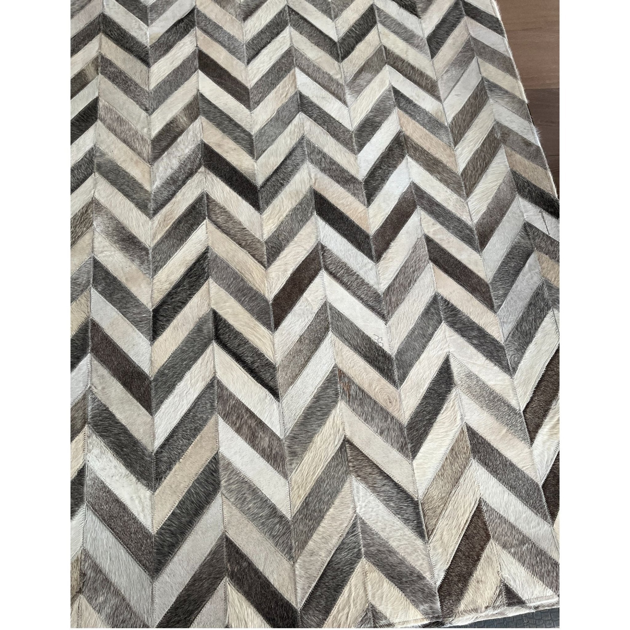 CHEVRON | 9 X 12 Ft - area rug - KAYMANTA | Luxury Rug Makers